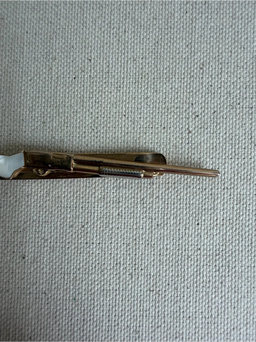 Vintage Swank Mother Of Pearl Rifle Shotgun Tie Bar 1950s